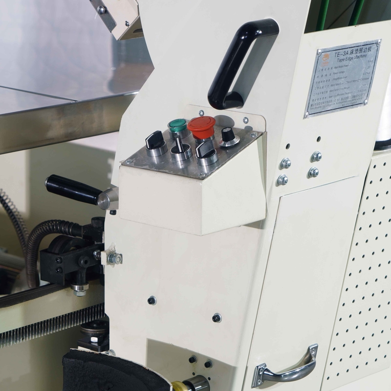 Alta frequência da máquina de costura da borda da fita do colchão de NOBO para a espessura de 0,12 - de 0.4m