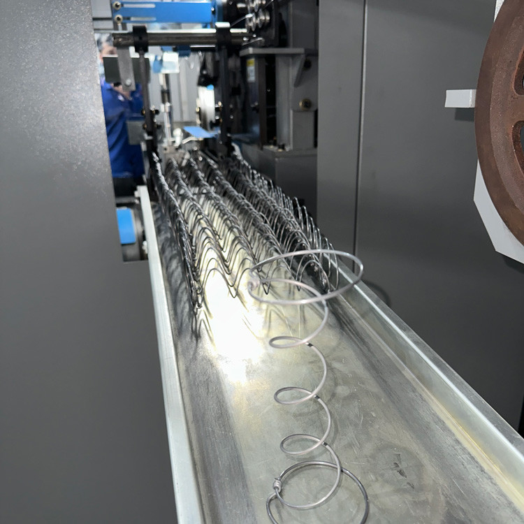 Equipamento de fabricação de colchões de 75-95 mm para diâmetro de fio de 1,8-2,4 mm