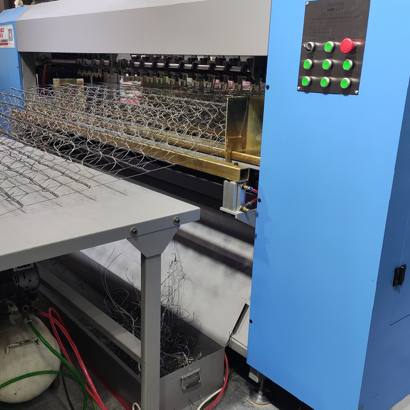 150-200 unidades por 8 horas máquina de enrolar de colchão conjugado com altura de mola 150 mm -180 mm