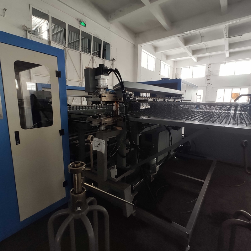 4-8 linha de produção três do colchão de mola das voltas em uma máquina de bobinamento da mola de Bonnell